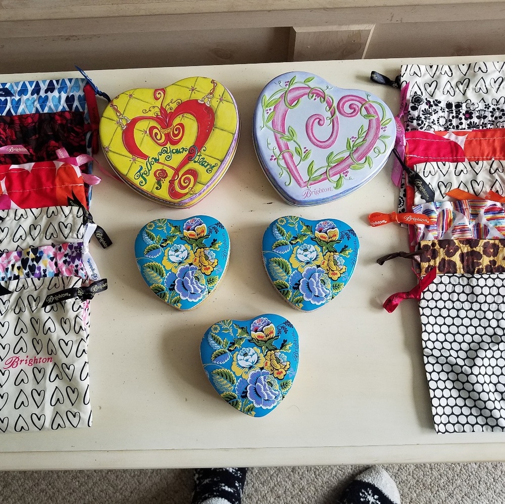 Brighton pouches/tins